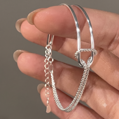 Armschmuck