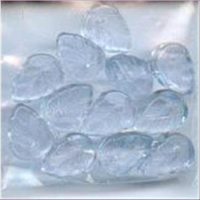 1 Beutel Glasperlen Blätter 11mm hellblau