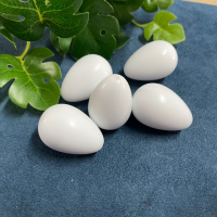 1 Eier-Perle Acrylperle Eiform weiß matt
