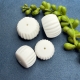1 Acrylperle Walze mit Rillen matt-weiß "2"