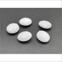 10 ovale Acrylperlen Acryloliven weiß