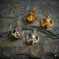 1 Anhänger Kaffeekanne silberfarbig