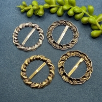 1 Dirndl-Schürzen-Schieber Pressung altgold