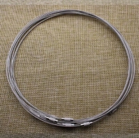 1 Halsreifen mit Schraubverschluss silber