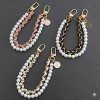 1 Taschenschmuck Anhänger Kette weiß-schwarz